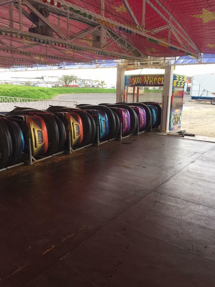Cars inside 3